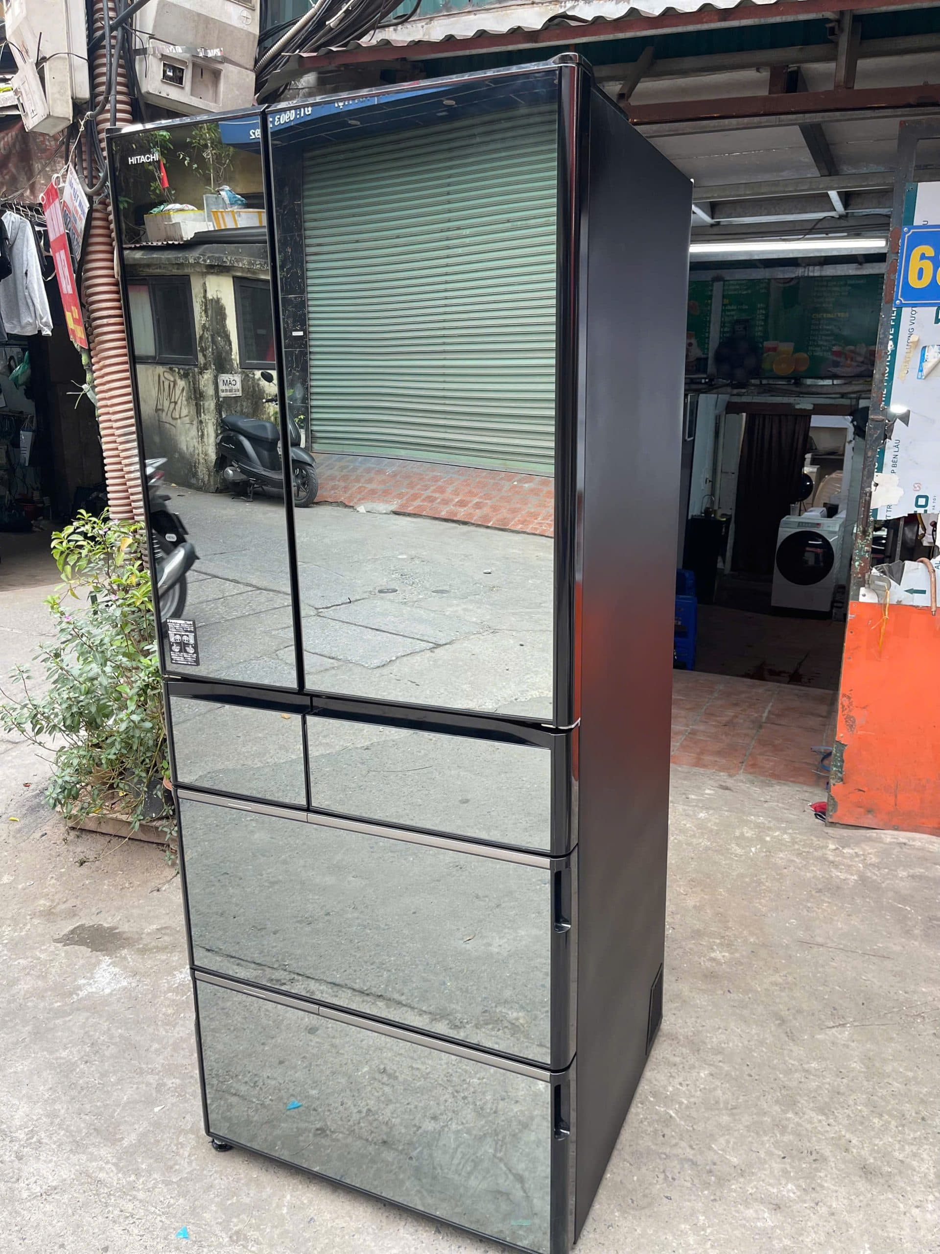 Tủ lạnh Hitachi 620lit mặt kính gương
