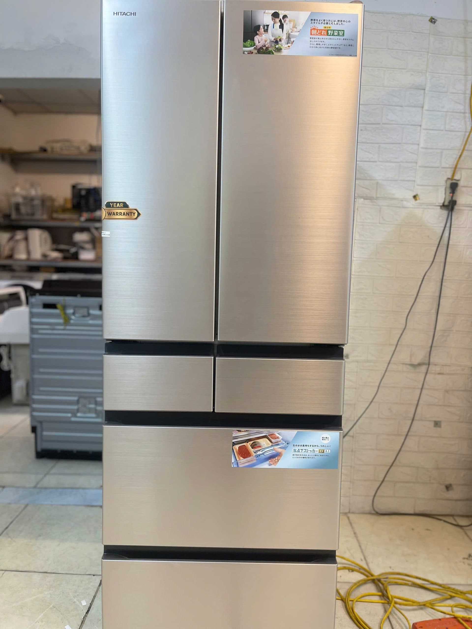 Tủ lạnh Hitachi 540lit mặt thép phay cánh xước
